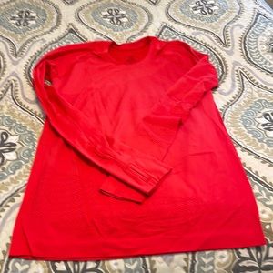 Running long sleeve top